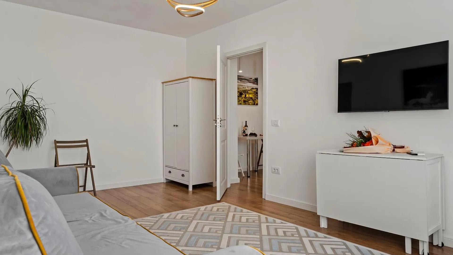 Apartament De Lux Moghioros Park Bucharest 0*,  Romania