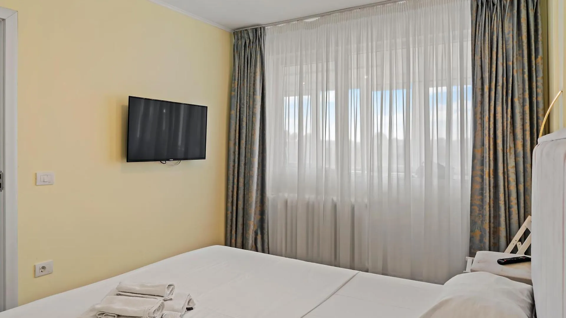 Apartament De Lux Moghioros Park Bucureşti